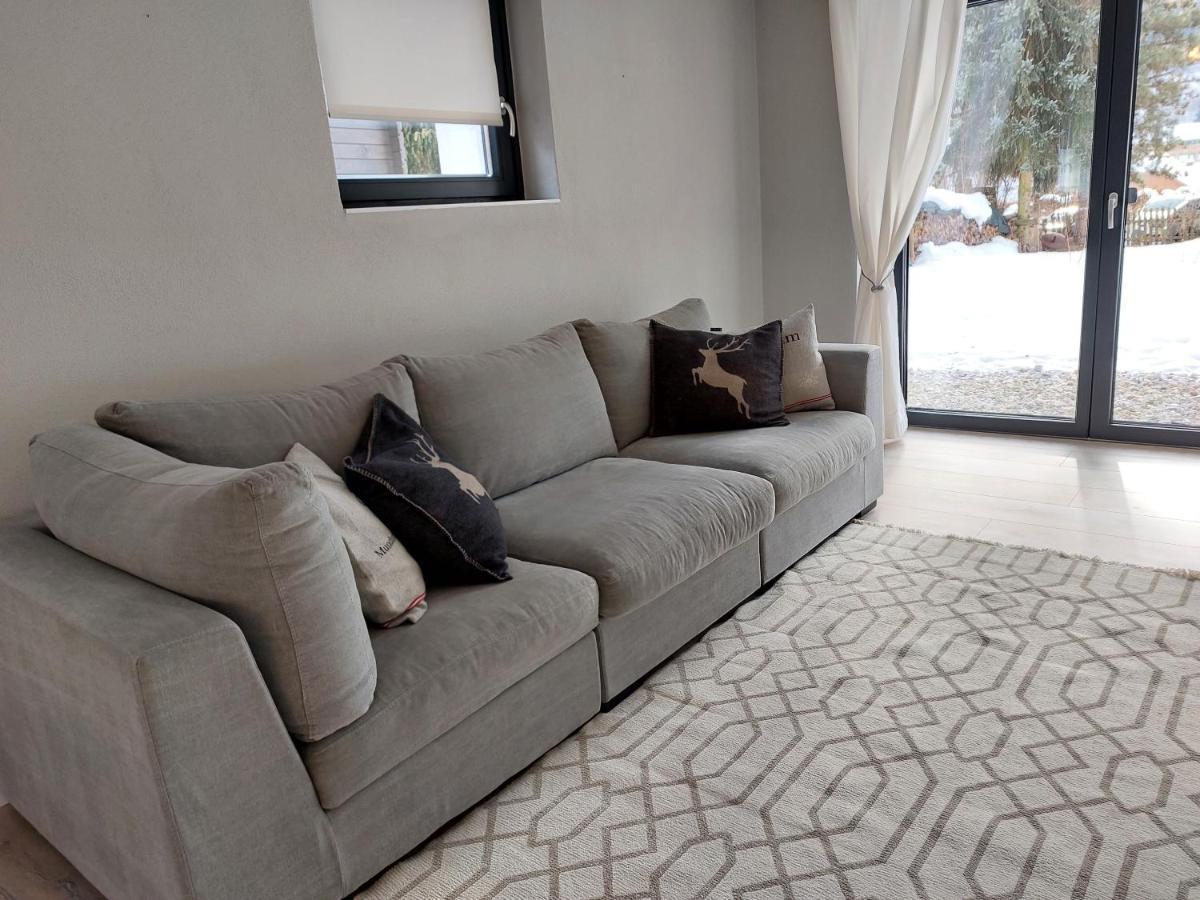 Rmg Roses Appartement *